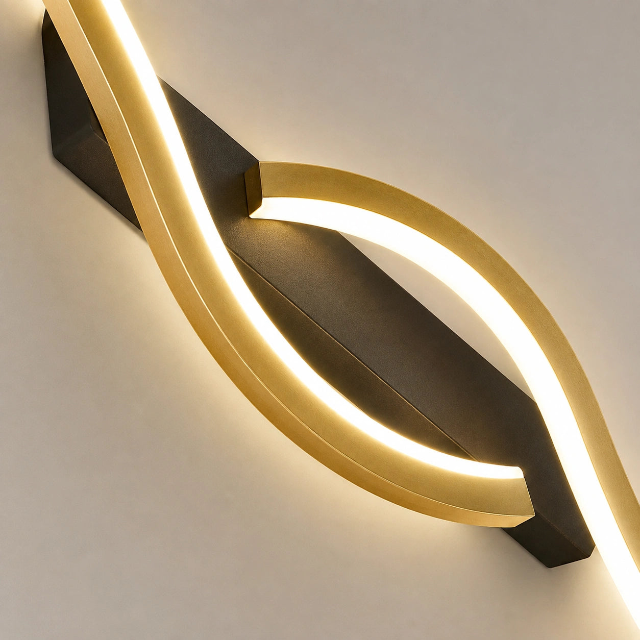 Minimalist LED Wall Lamp for Indoor Lighting