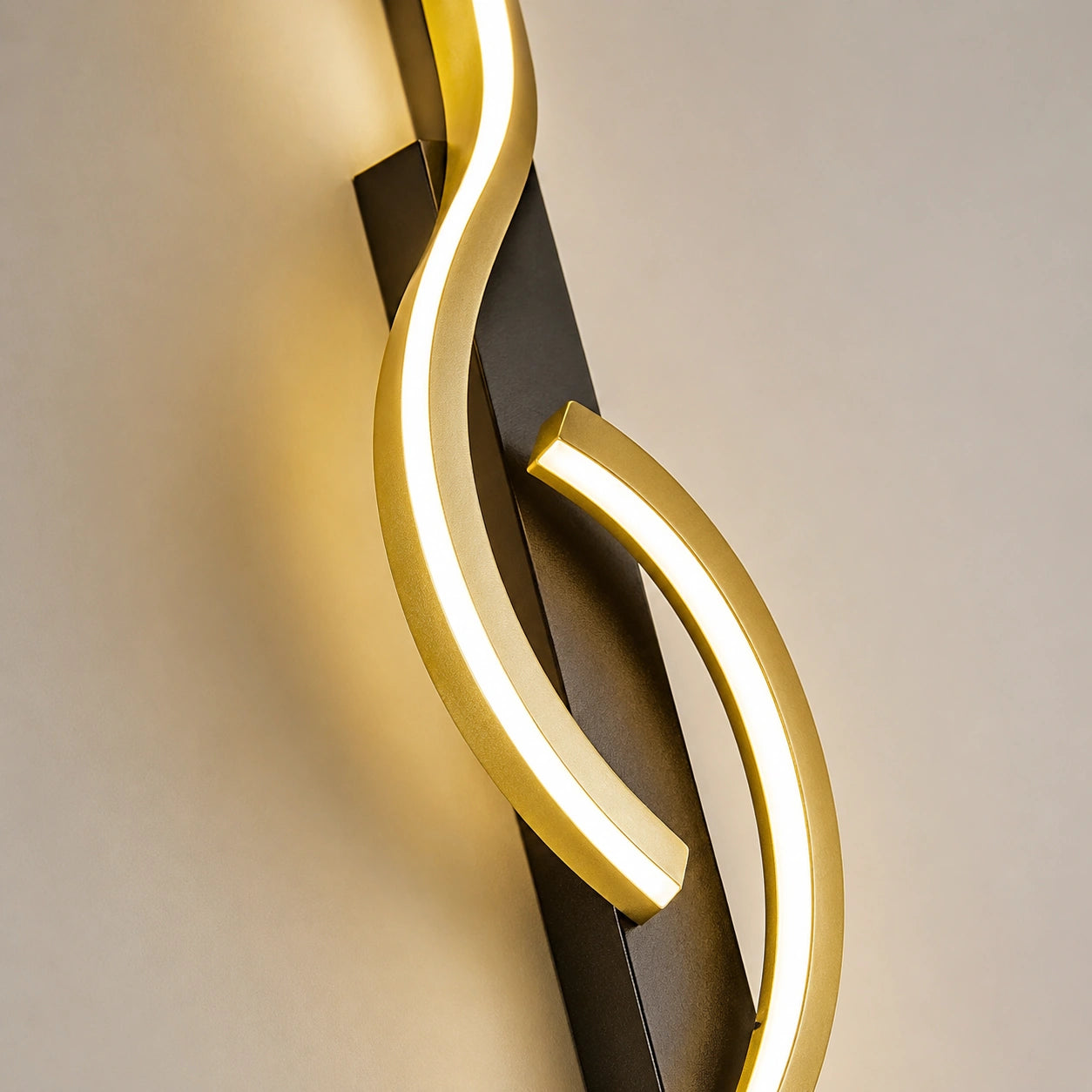 Minimalist LED Wall Lamp for Indoor Lighting