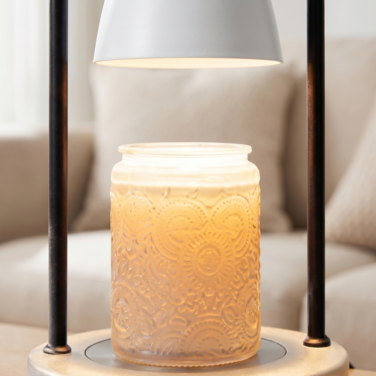 Candle warmer lamp with timer switch