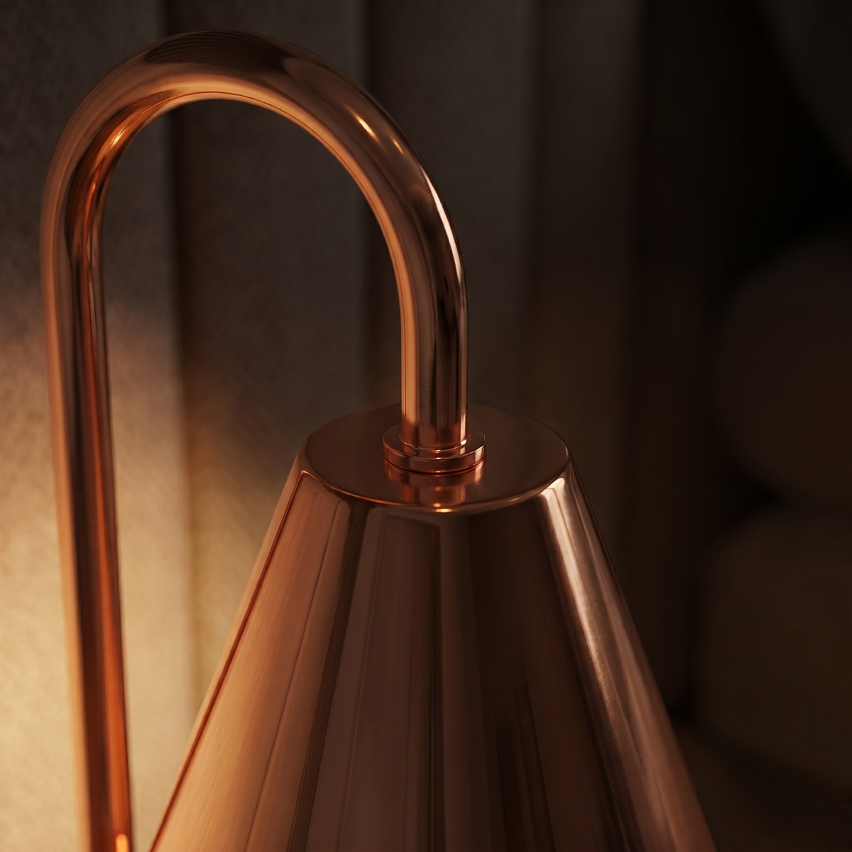 Curved arm wax melt warmer lamp