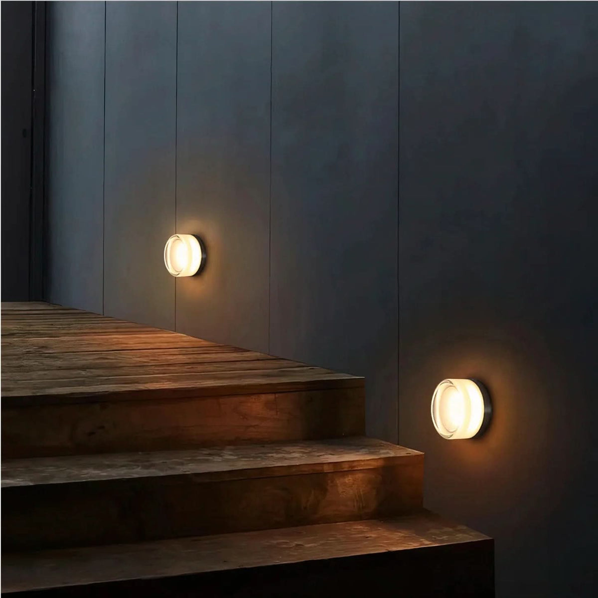 Dimmable glass wall light for modern interiors
