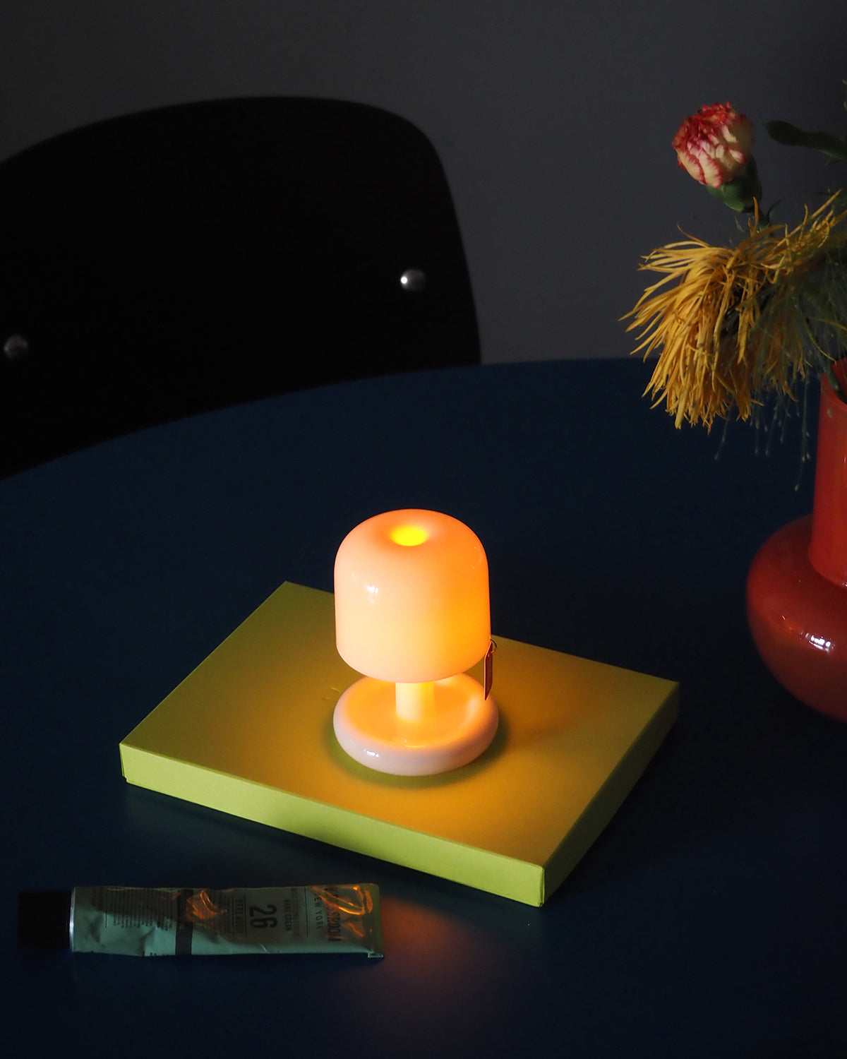 Mini mushroom table lamp with rounded base and warm LED glow 10
