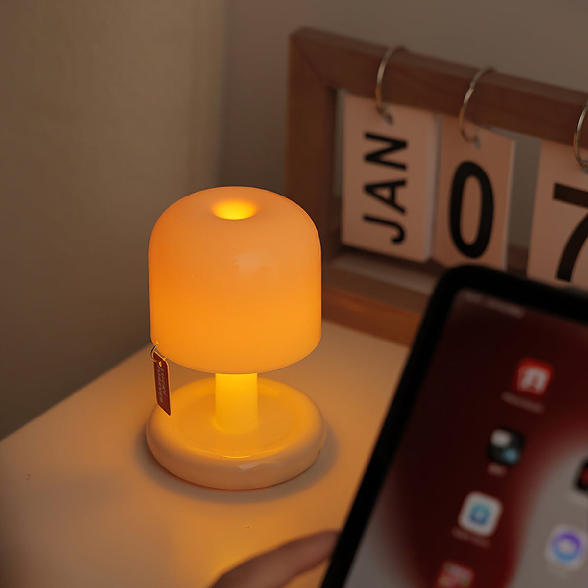 Mini mushroom table lamp with rounded base and warm LED glow 9