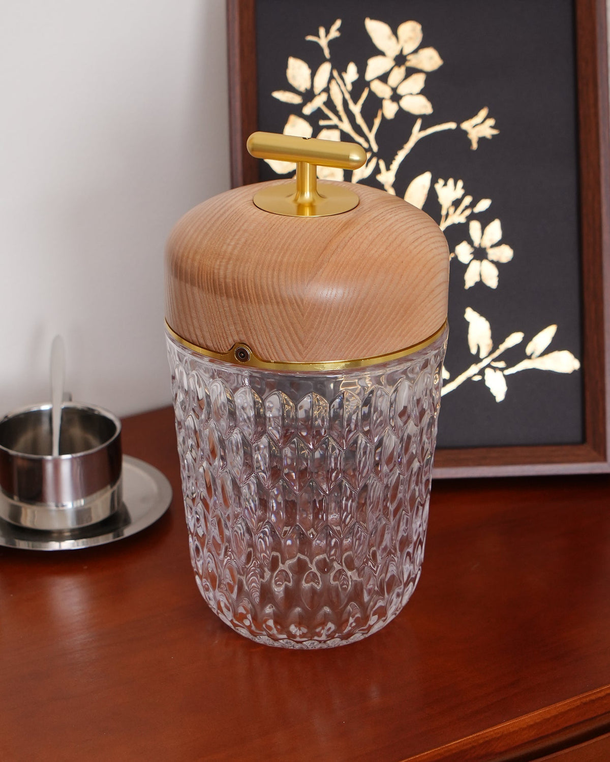 Faceted crystal glass table lamp with brown top and gold-tone carry handle 35