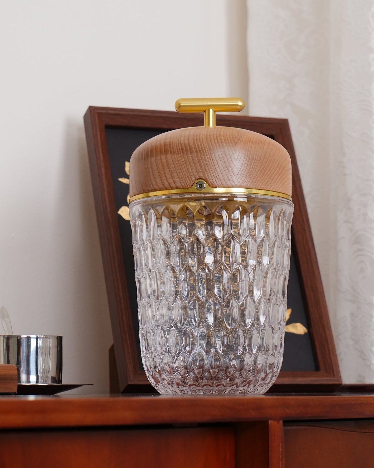 Faceted crystal glass table lamp with brown top and gold-tone carry handle 37