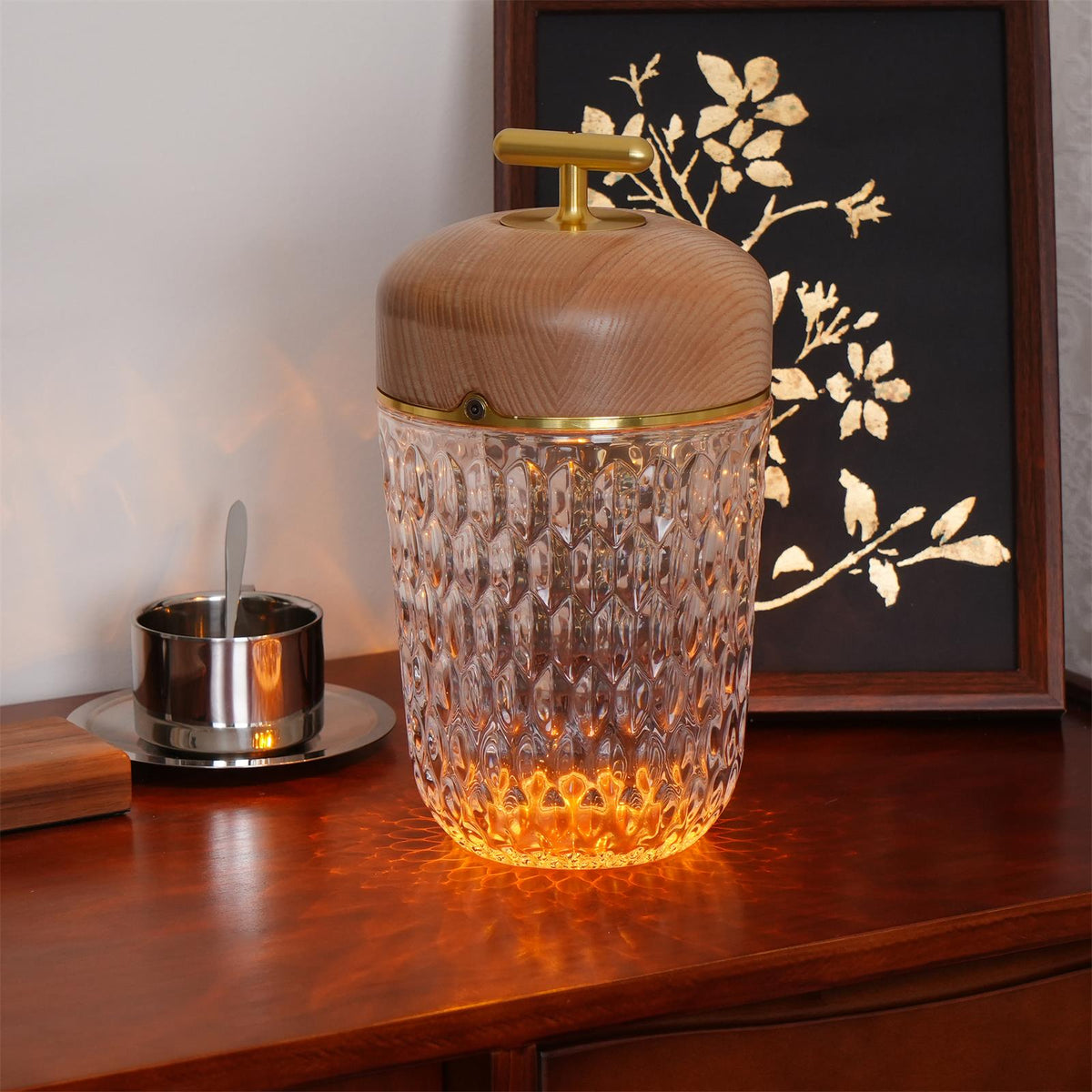Faceted crystal glass table lamp with brown top and gold-tone carry handle 6
